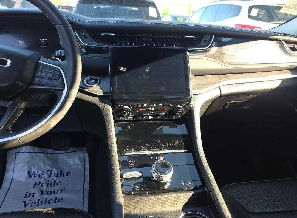 Jeep Grand Cherokee 2024