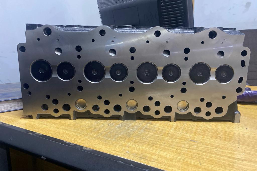 Engine Cylinder Head KIA Bongo