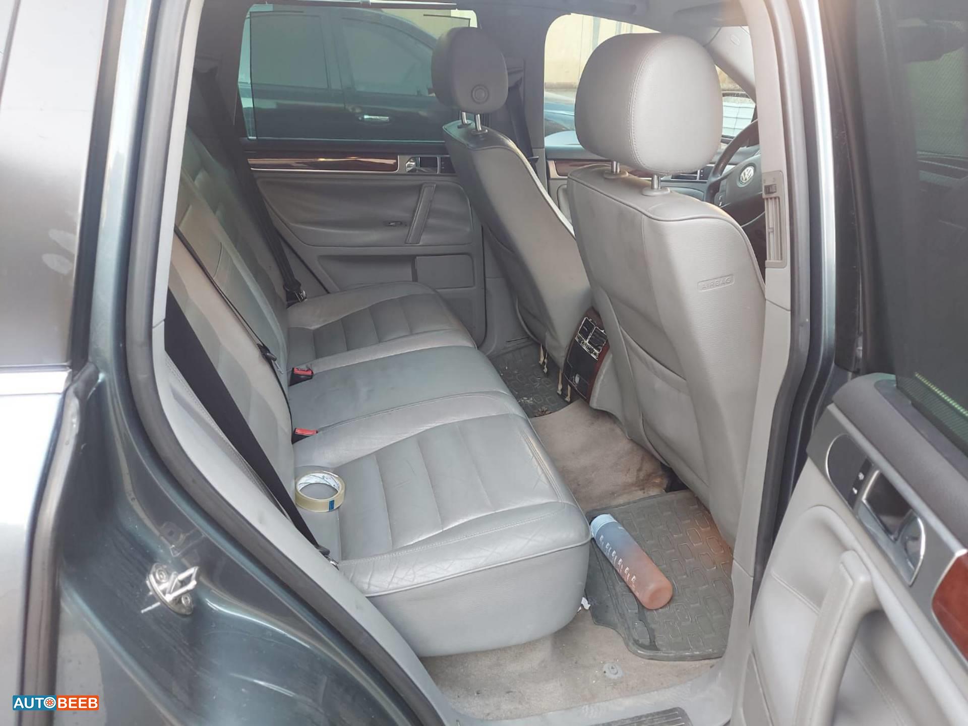 فولكس فاجن طوارق 2006