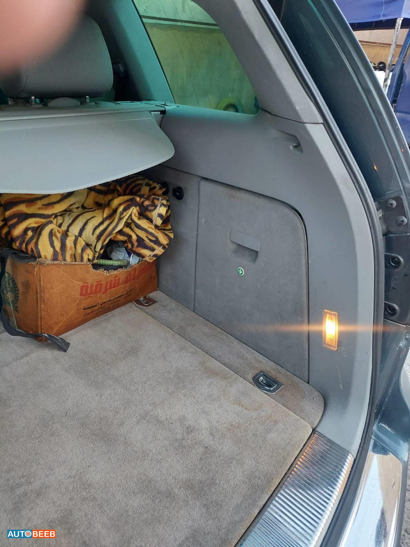 فولكس فاجن طوارق 2006