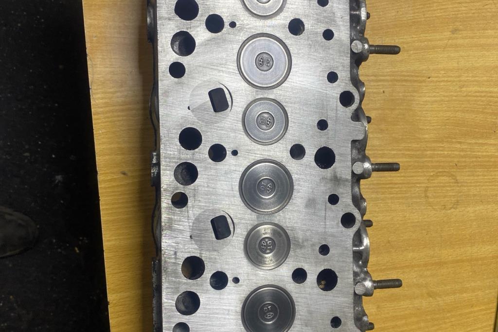 Engine Cylinder Head Hyundai H1