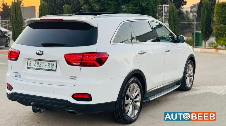 كيا سورينتو 2017