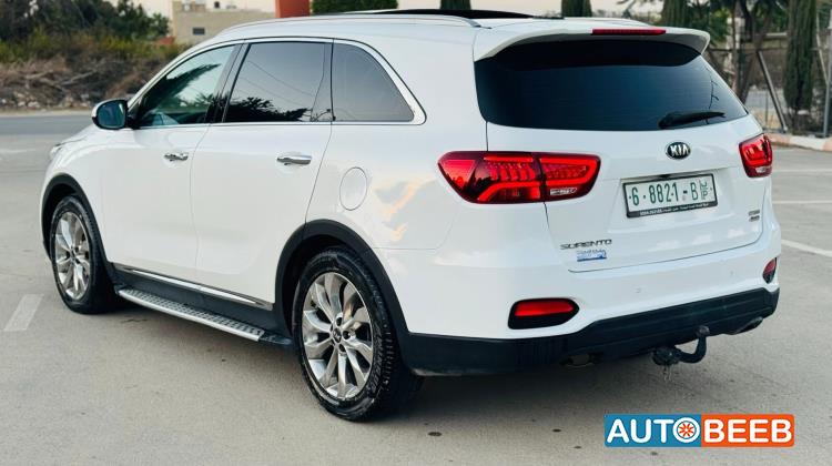 كيا سورينتو 2017