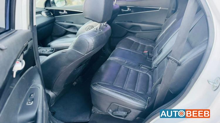 كيا سورينتو 2017