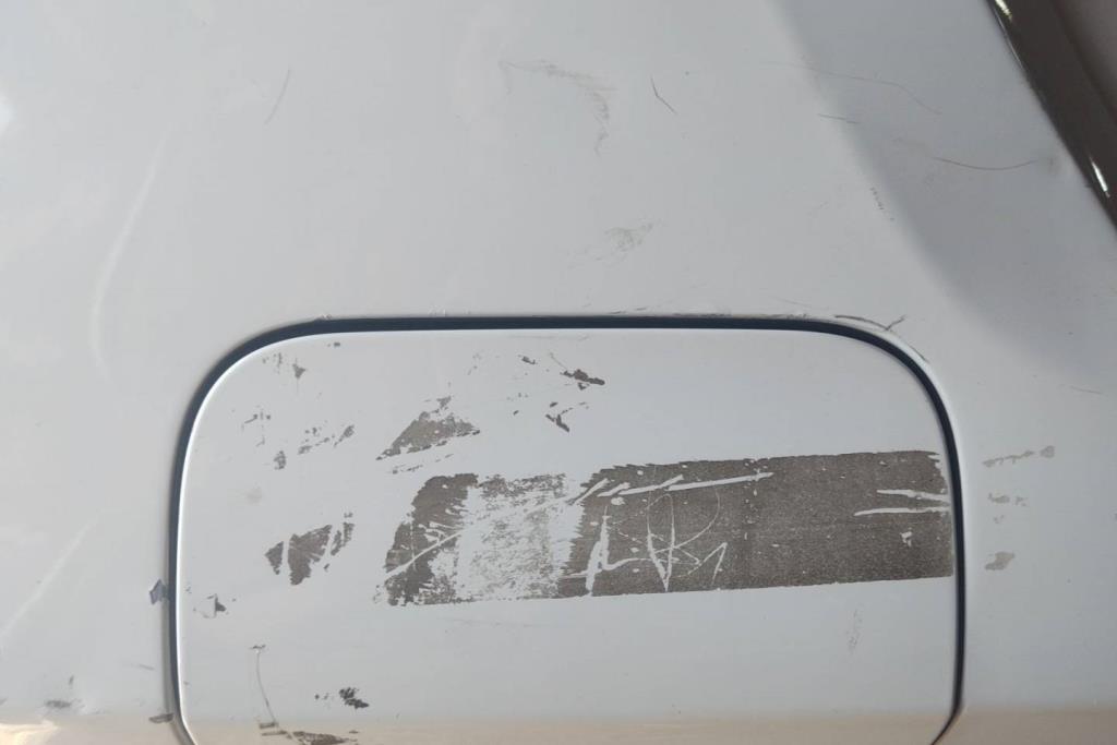 غطاء بنزين بي ام دبليو g30 2018 2019