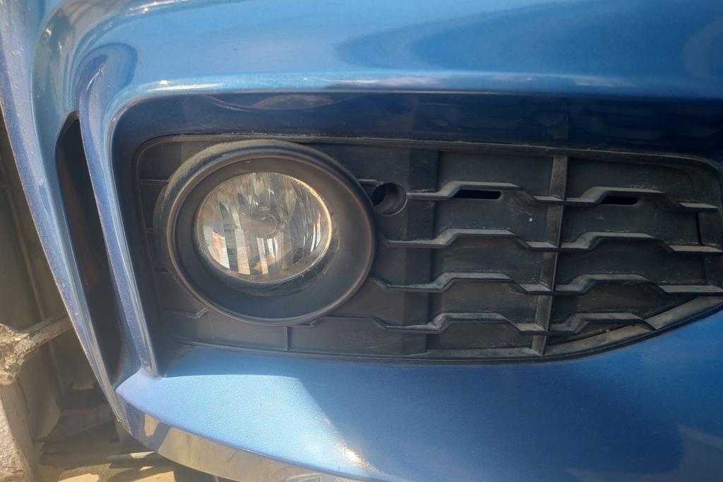 كشاف امامي يمين بي ام دبليو f32 2017 2018