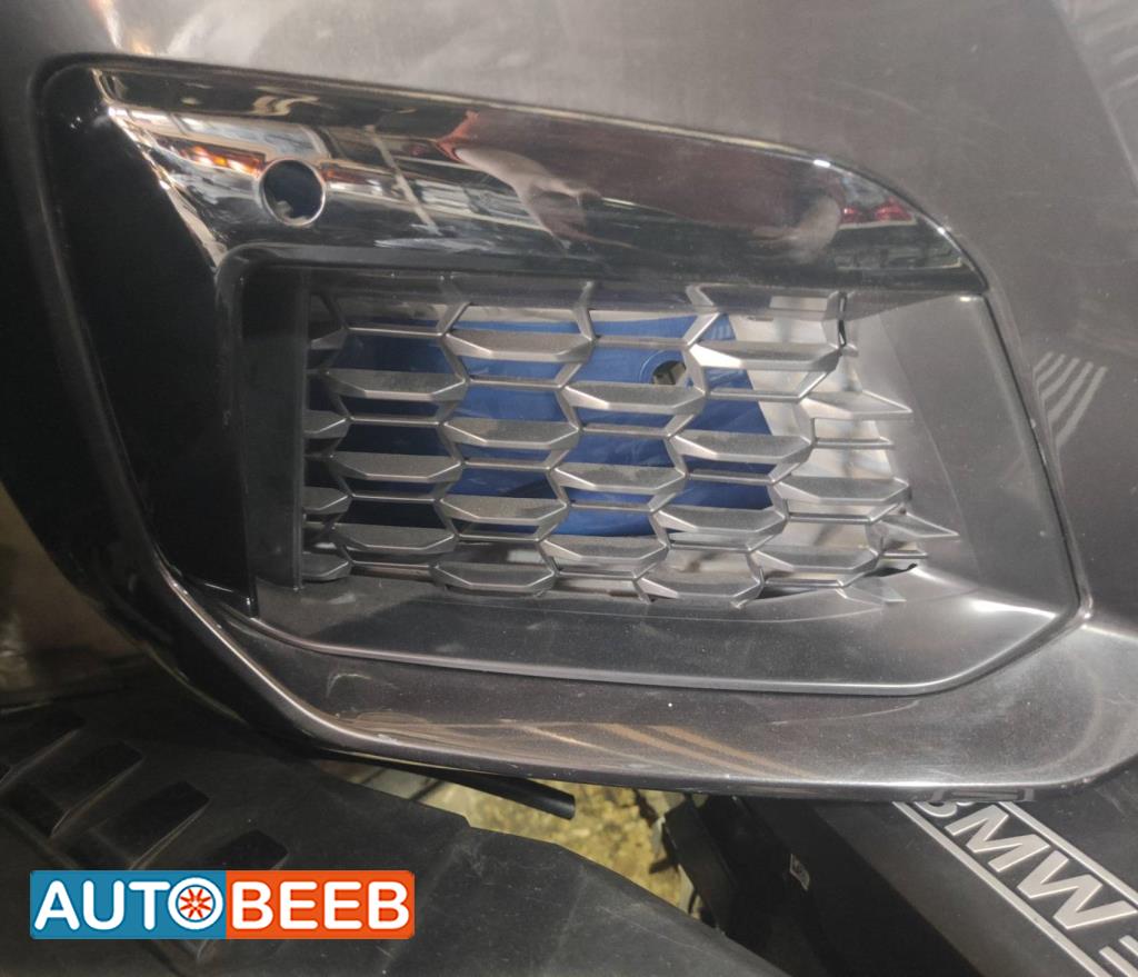 تسكيرة طمبون امامي يمين بي ام دبليو 530 2022 2023