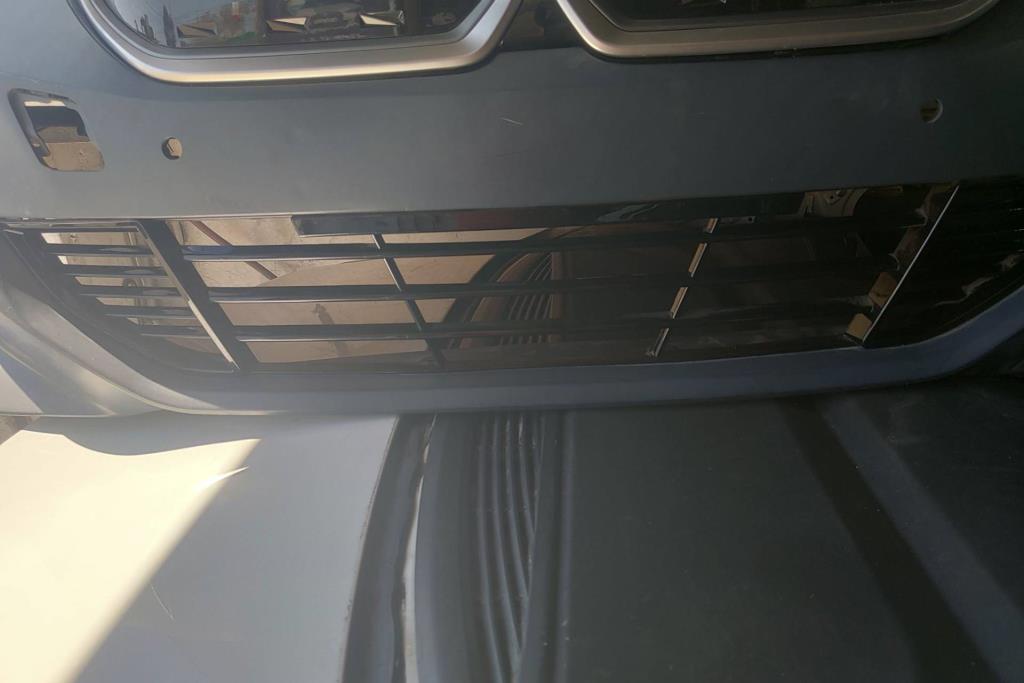 شل امامي سفلي بي ام دبليو i3 2023 2024