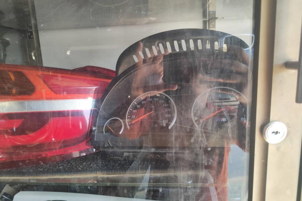 تابلوه ساعات بي ام دبليو f10 2014 2015