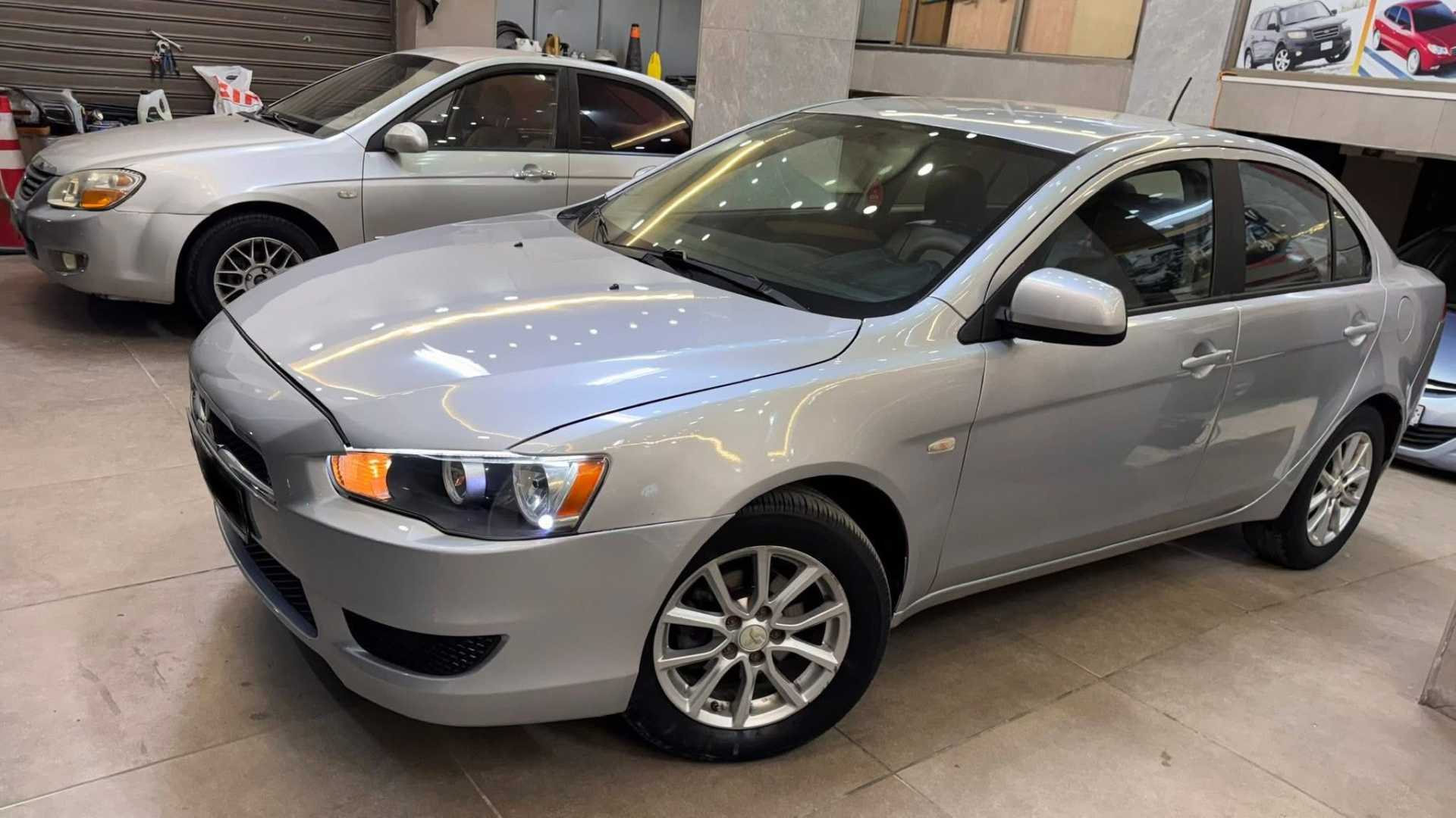 ميتسوبيشي لانسر 2011