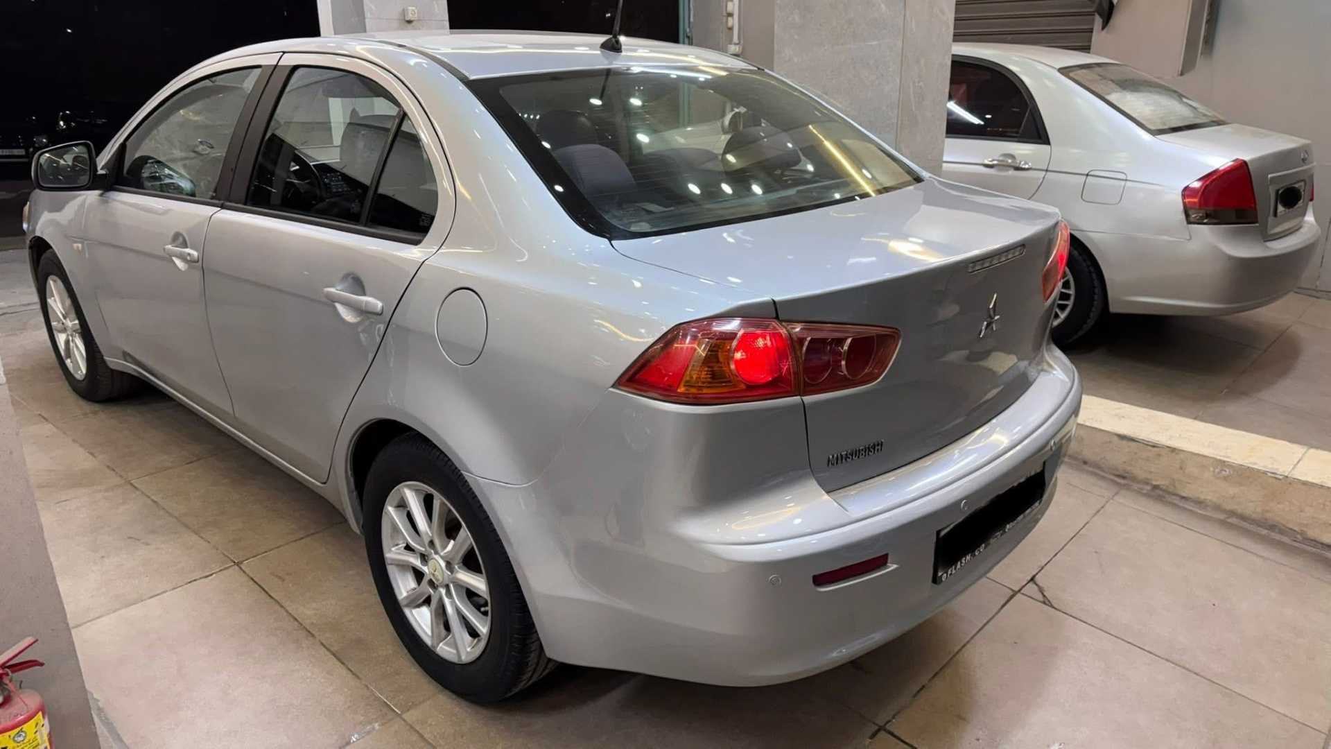 ميتسوبيشي لانسر 2011