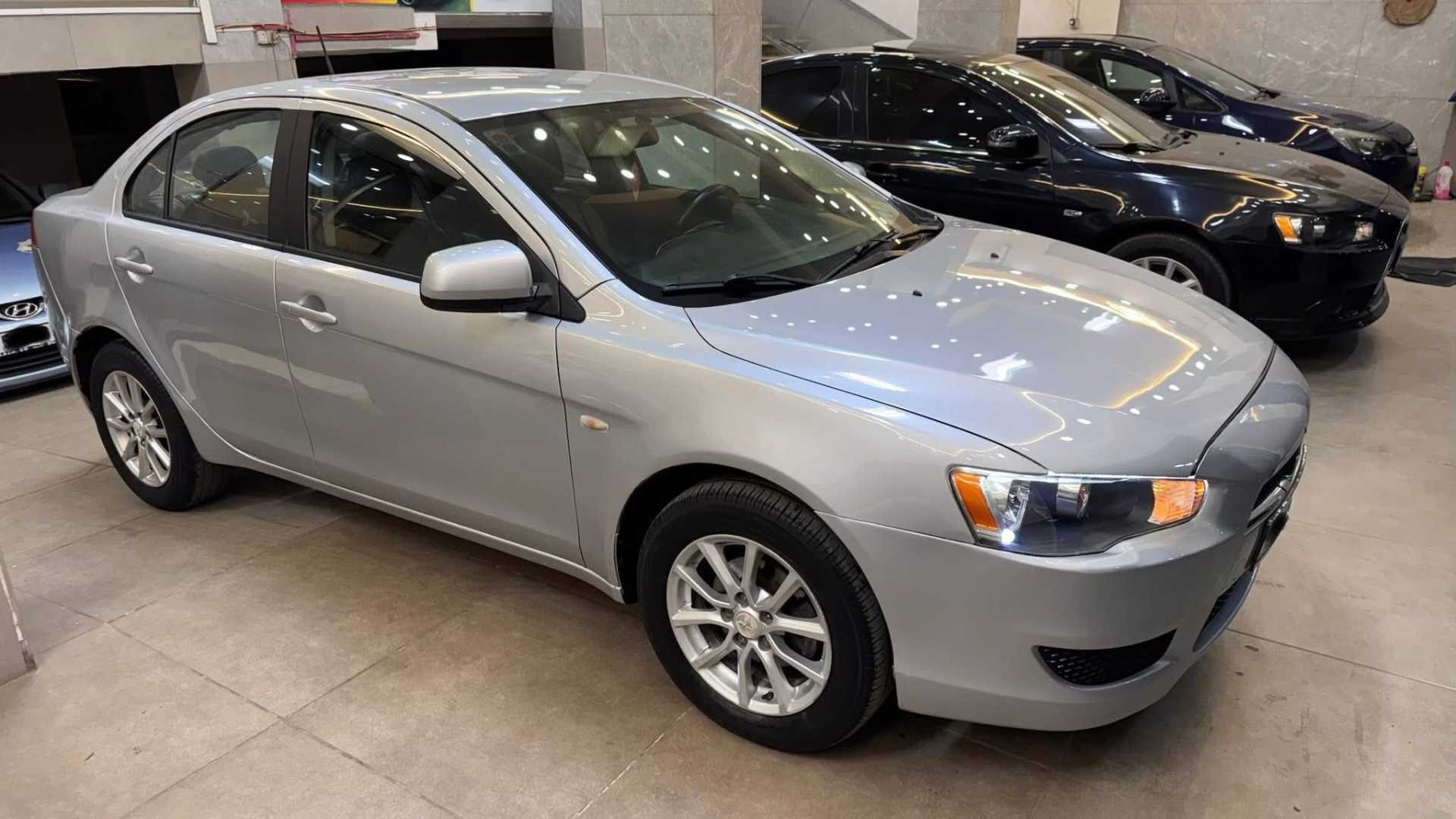 ميتسوبيشي لانسر 2011