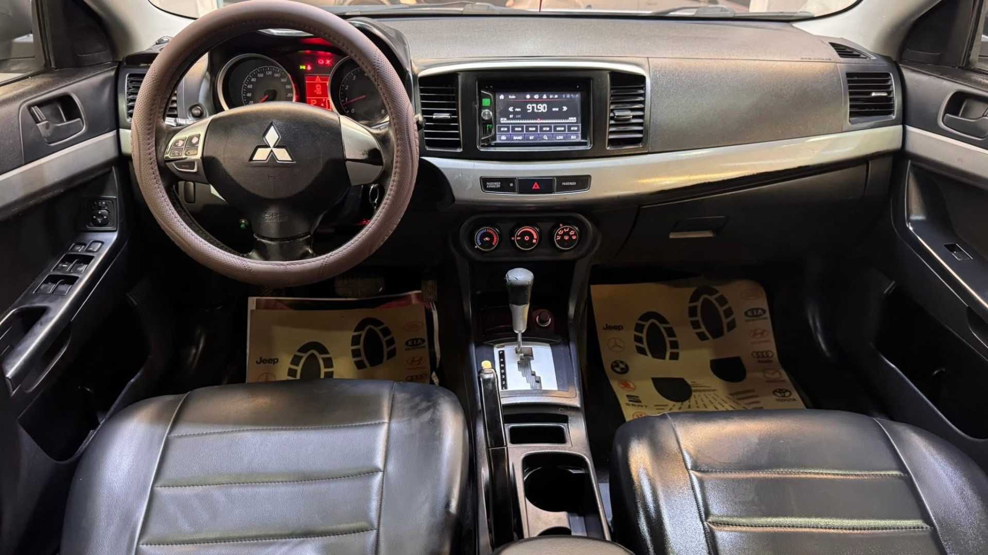 ميتسوبيشي لانسر 2011