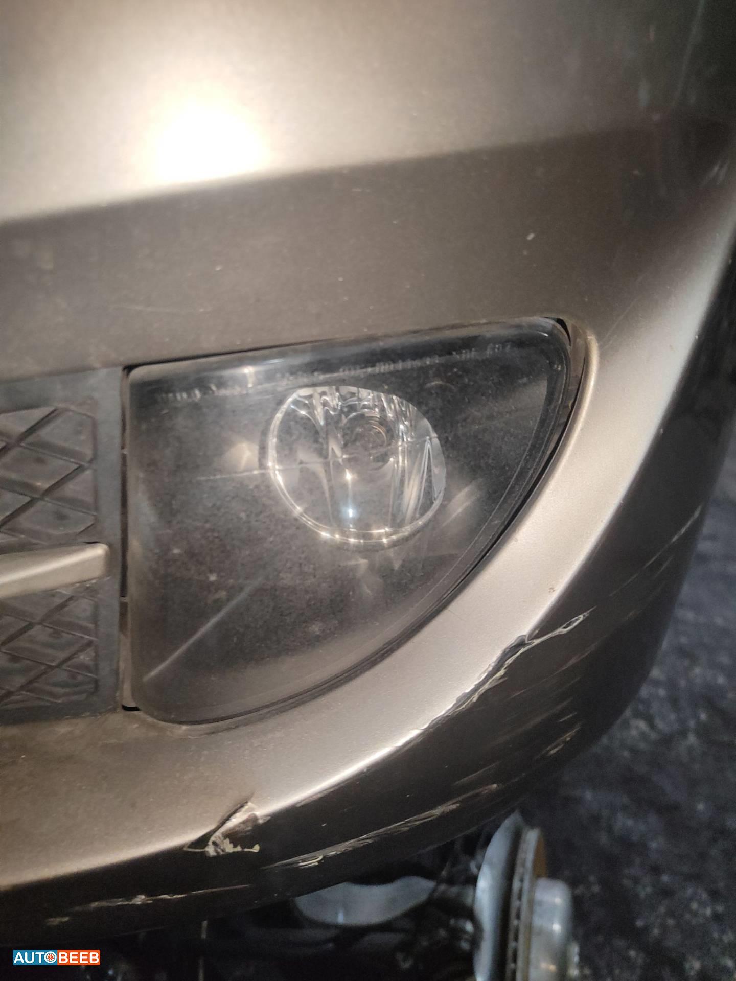 كشاف امامي شمال بي ام دبليو f10 2010 2011