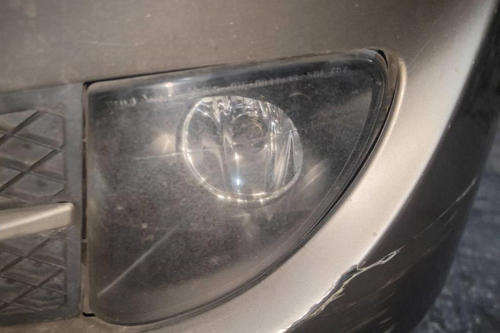 كشاف امامي شمال بي ام دبليو f10 2010 2011