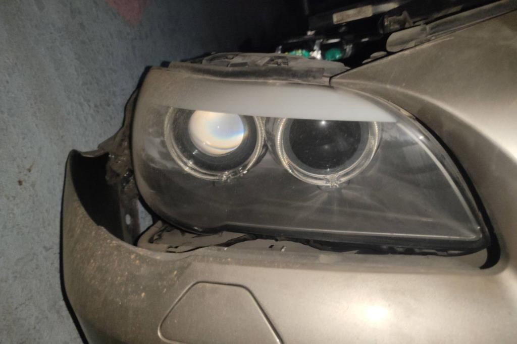 ضوء امامي يمين بي ام دبليو f10 2010 2011