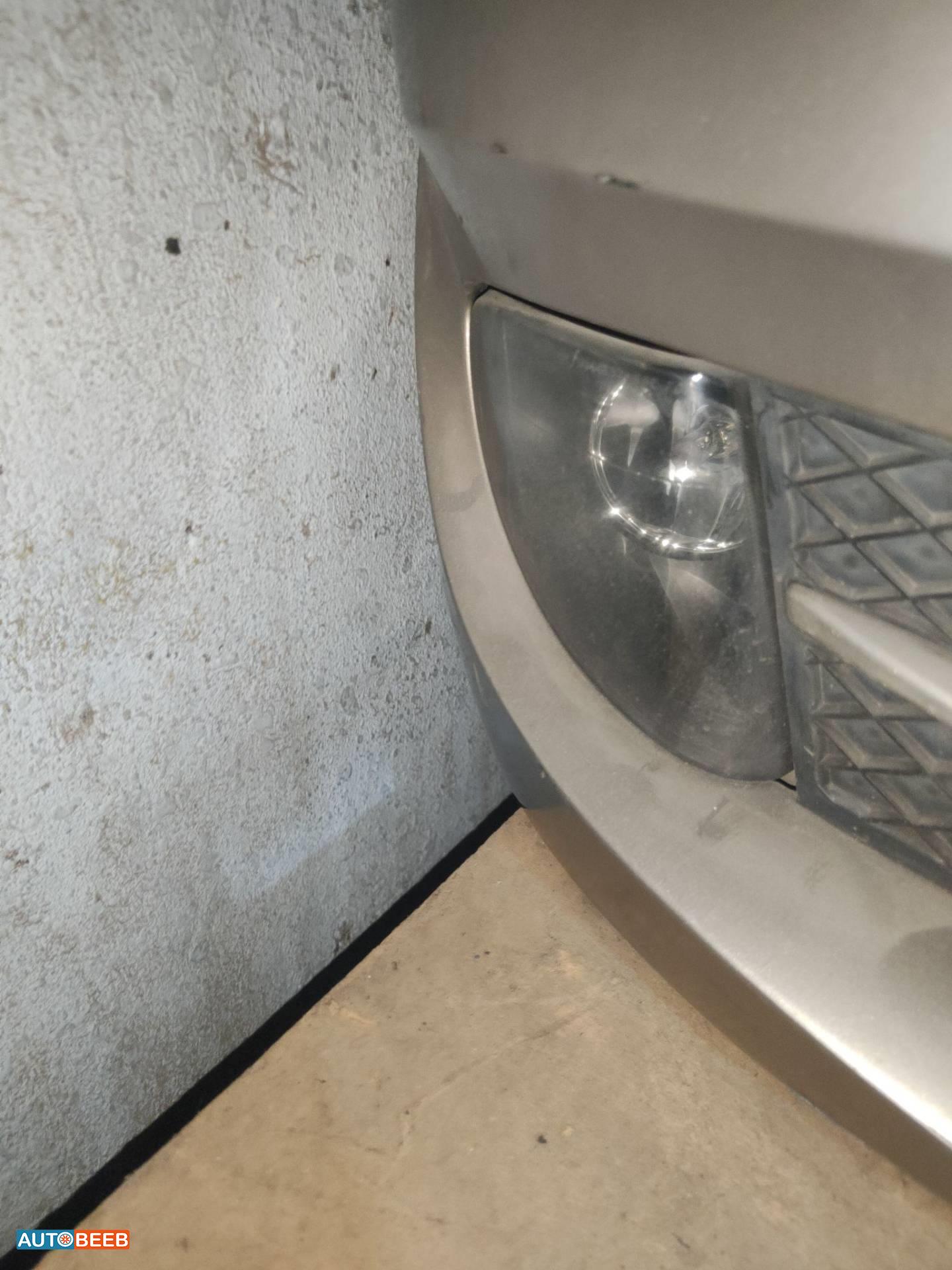 كشاف امامي يمين بي ام دبليو f10 2010 2011