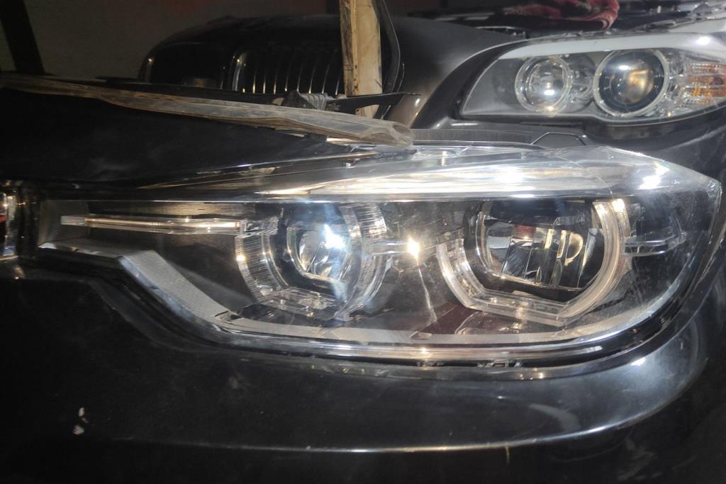 ضوء امامي شمال بي ام دبليو f30 2017 2018