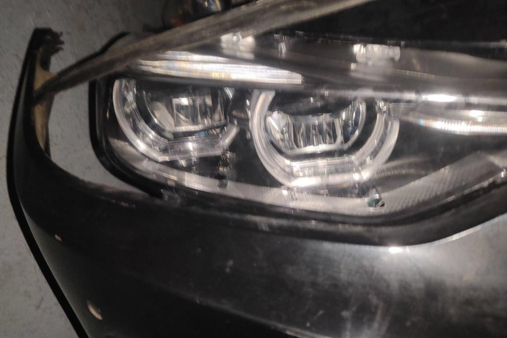 ضوء امامي يمين بي ام دبليو f30 2017 2018