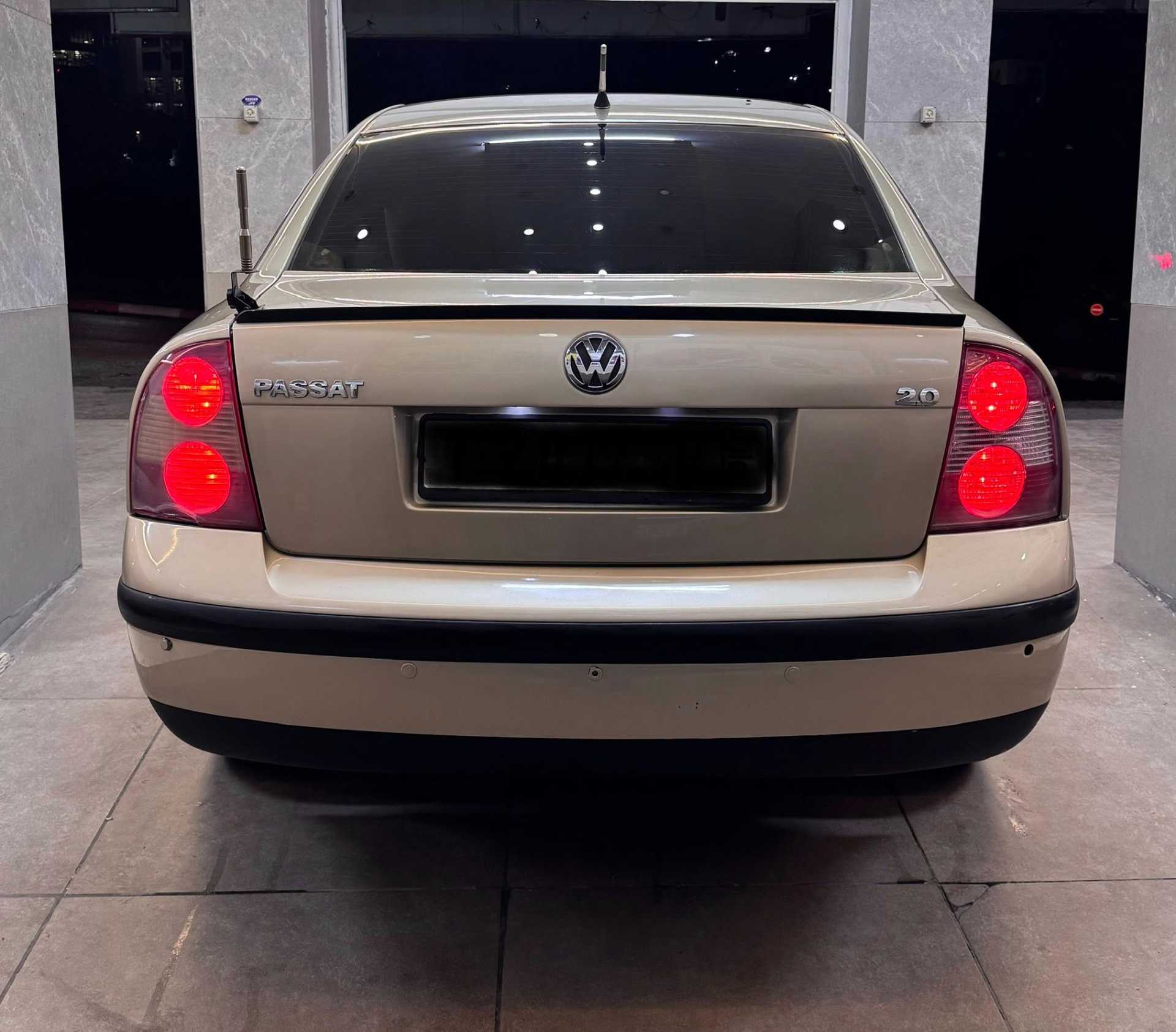 فولكس فاجن باسات 2002