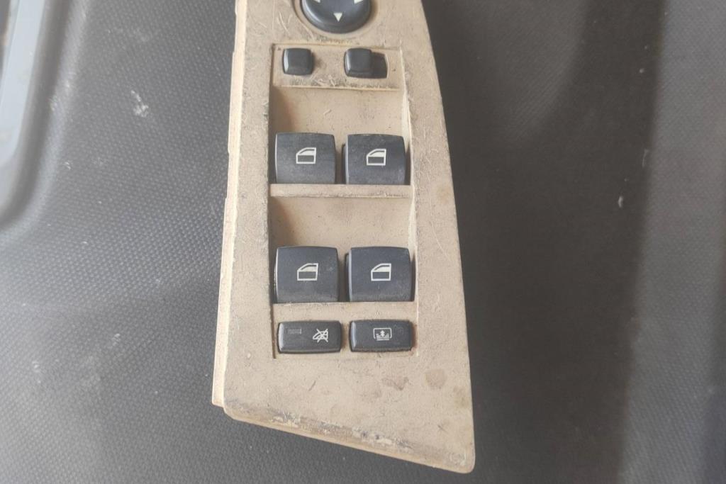 مجمع كبسات شباك بي ام دبليو x3 2004 2005