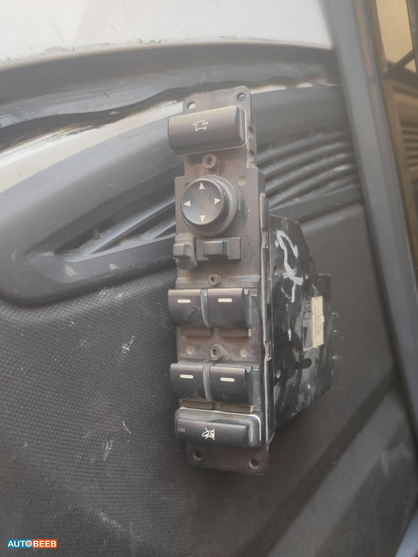 مجمع كبسات شباك رنج روفر فوج 2007