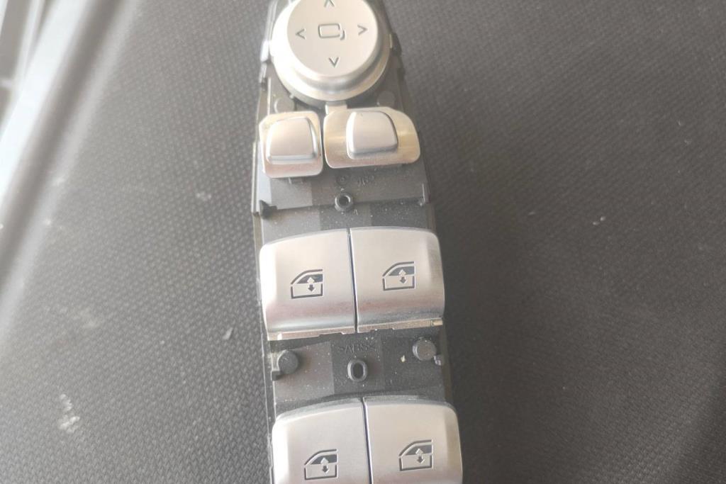 مجمع كبسات شباك بي ام دبليو 730 2019 2020