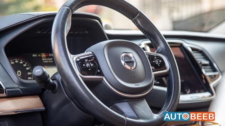 فولفو XC90 2016