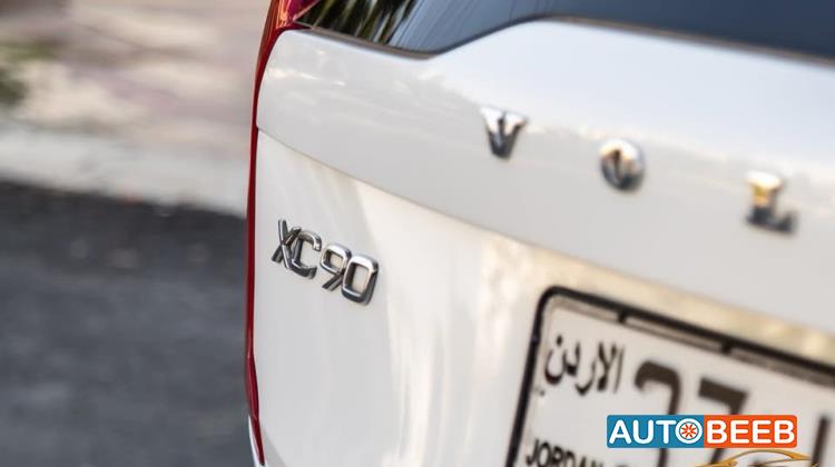 فولفو XC90 2016