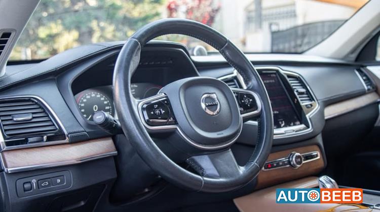 فولفو XC90 2016