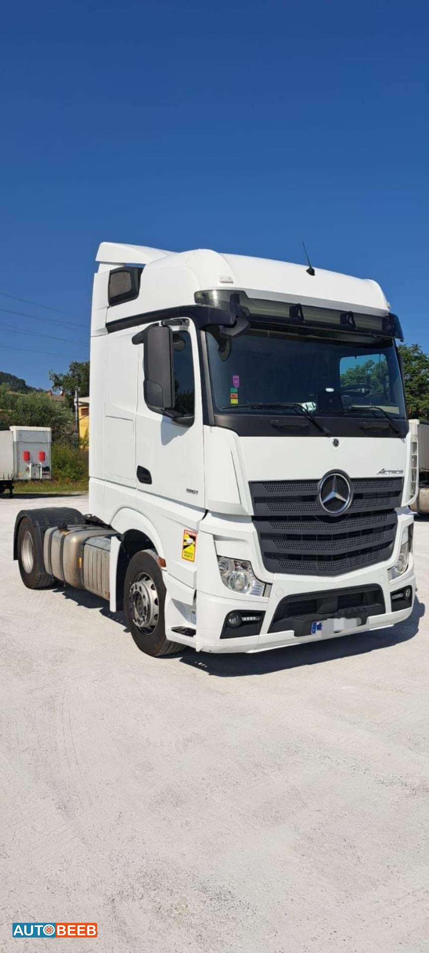 راس تريلا مرسيدس بنز 2021