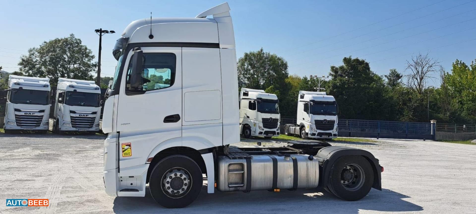 راس تريلا مرسيدس بنز 2021