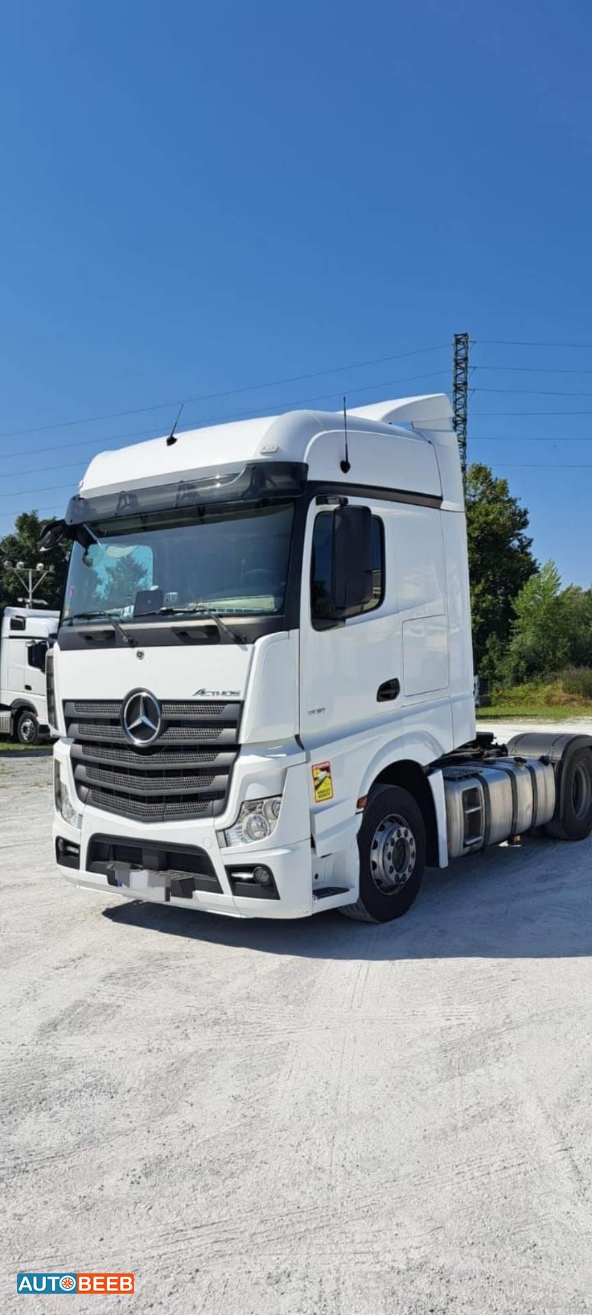 راس تريلا مرسيدس بنز 2021