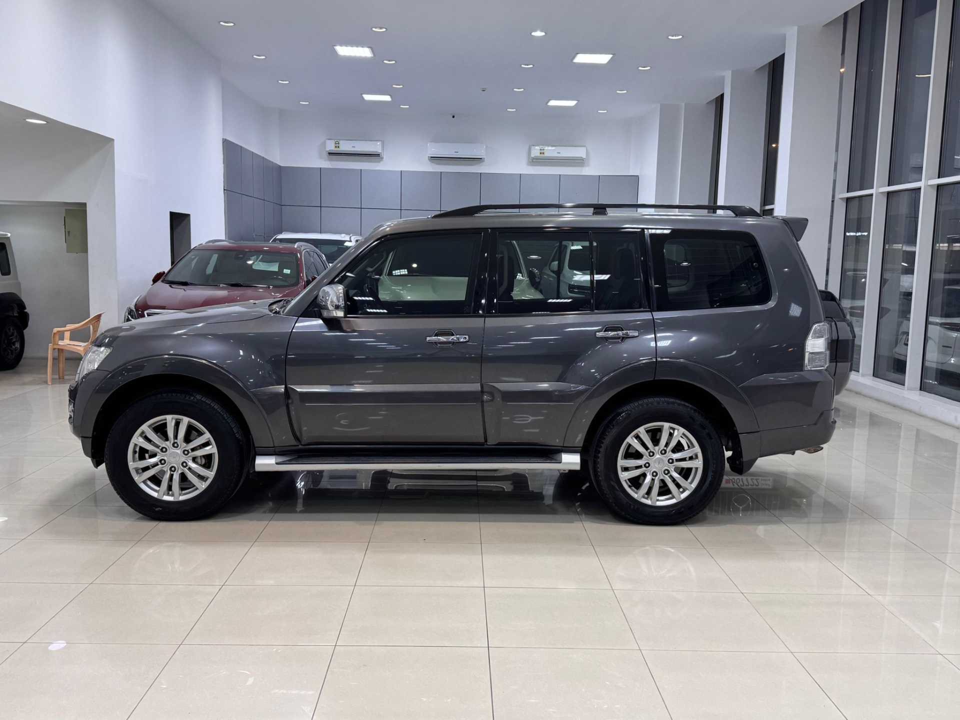 ميتسوبيشي باجيرو 2016