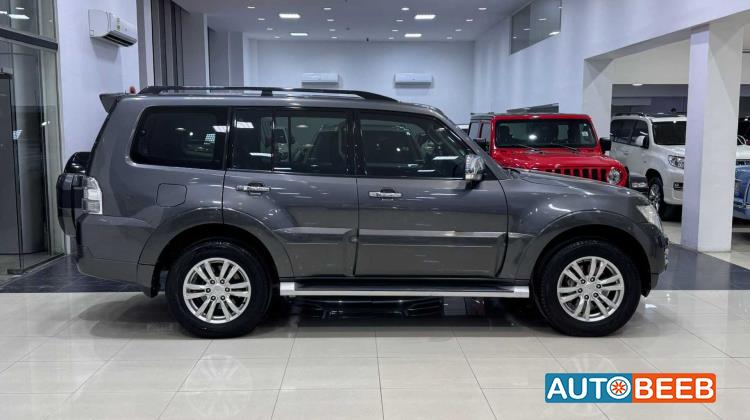 ميتسوبيشي باجيرو 2016