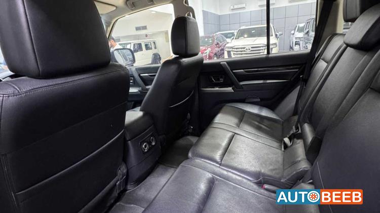 ميتسوبيشي باجيرو 2016