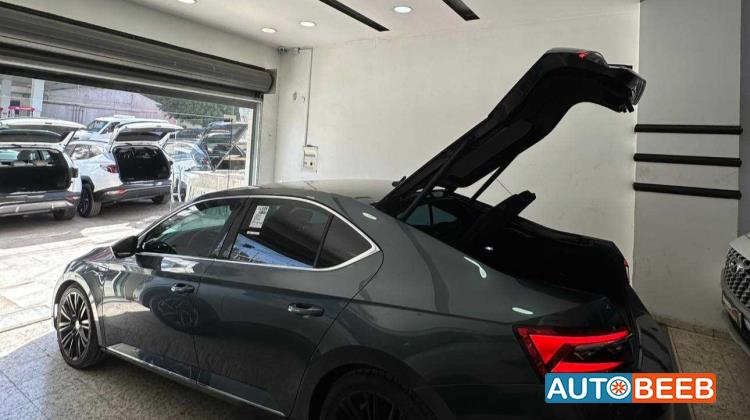 Skoda Superb 2020