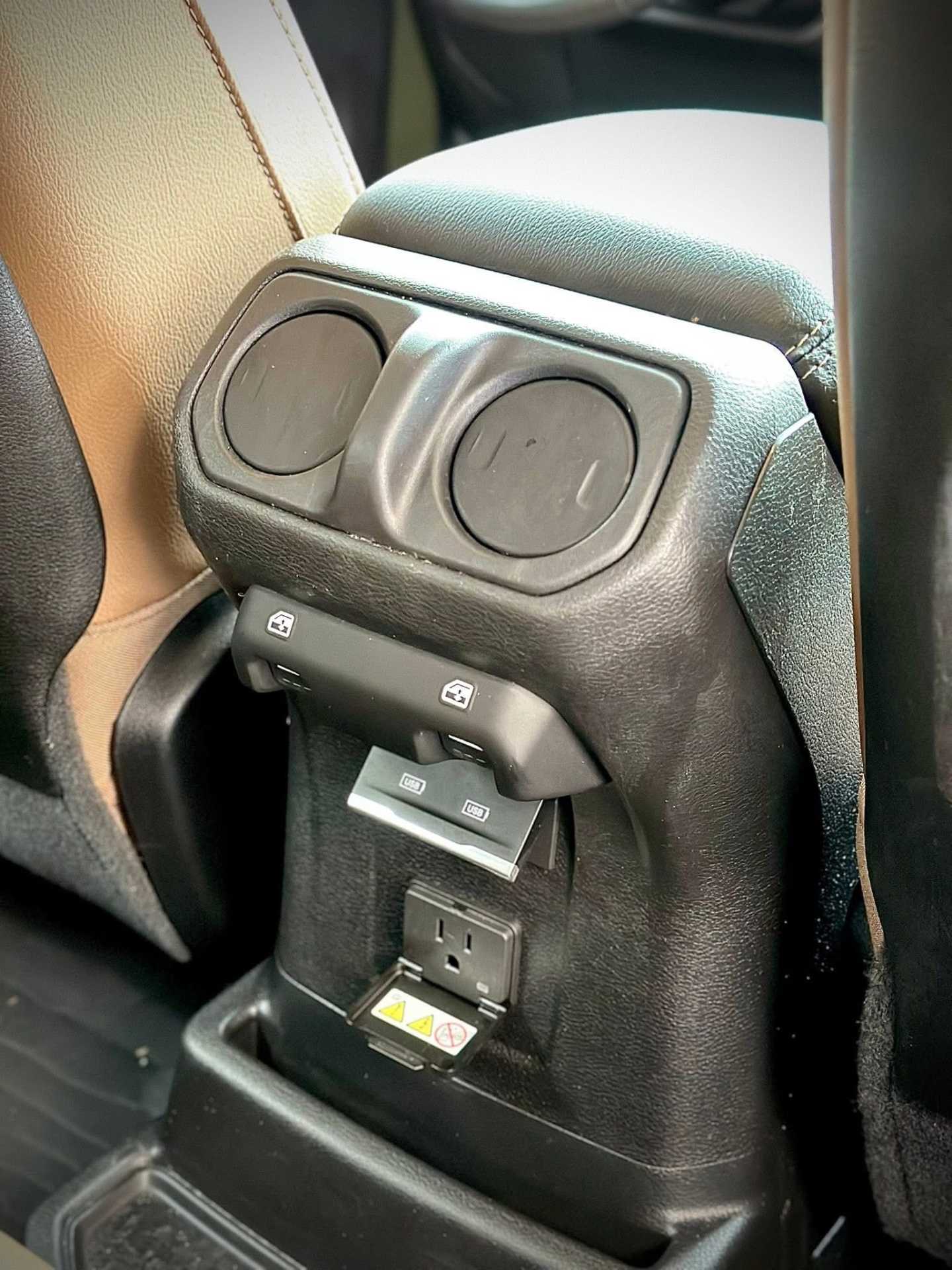 جيب رانجلر 2023