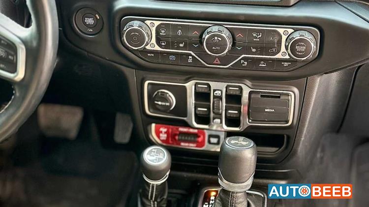 جيب رانجلر 2023