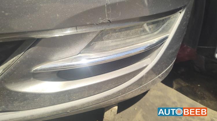 Lights Spotlight Lincoln MKZ