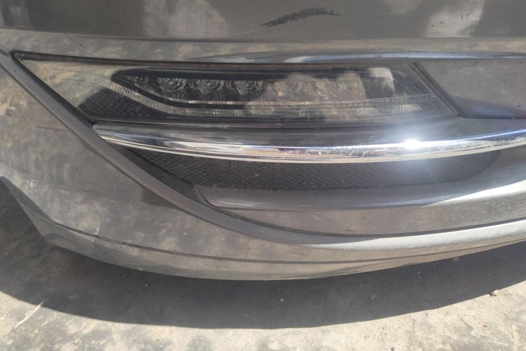 Lights Spotlight Lincoln MKZ