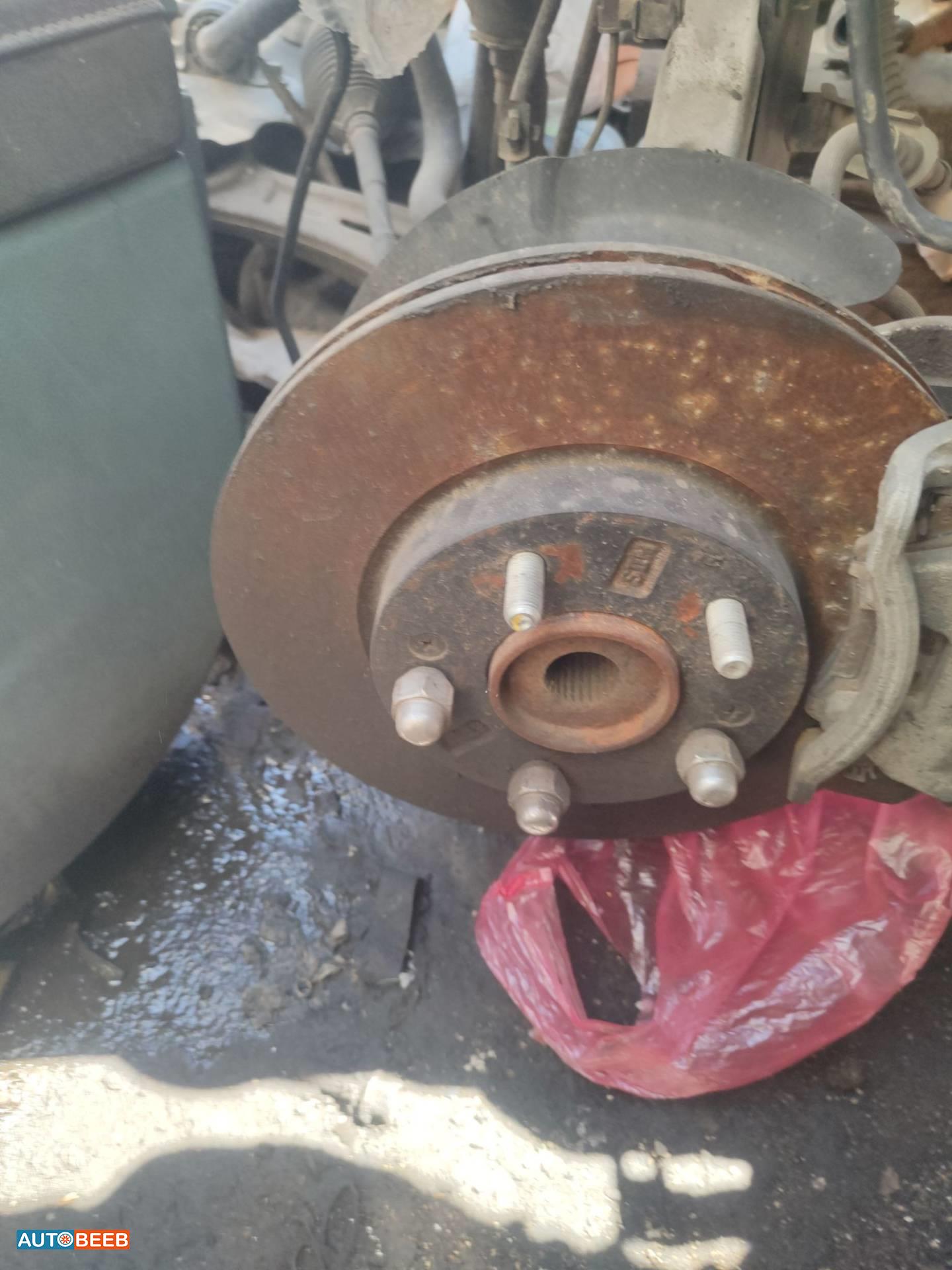 هب عجل امامي كيا نيرو هايبرد 2017 2018