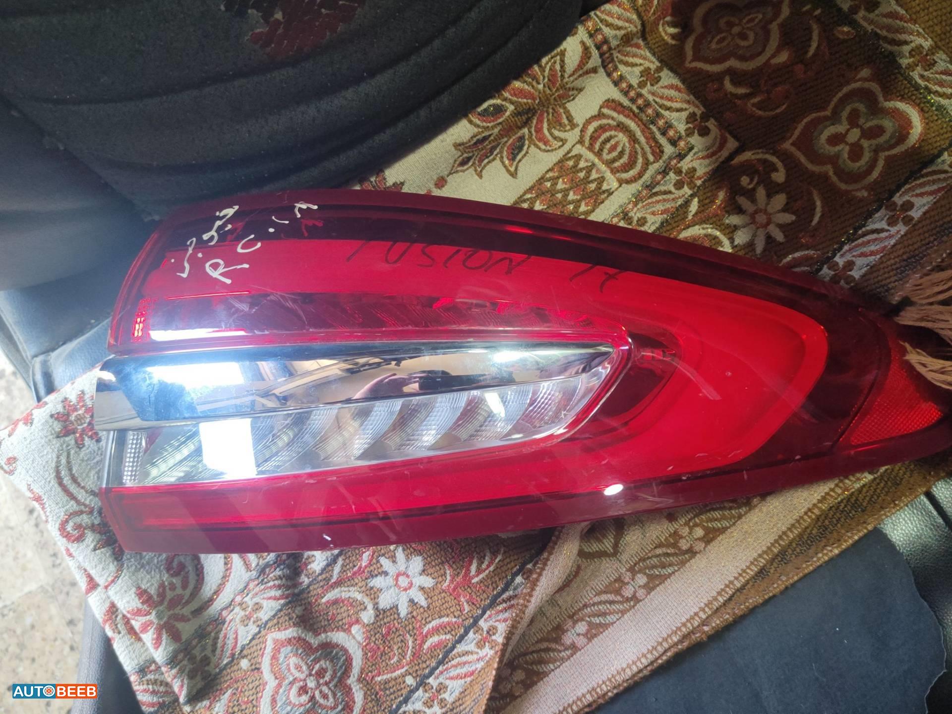 ضوء خلفي يمين شمال فورد فيوجن 2017 2018 2019