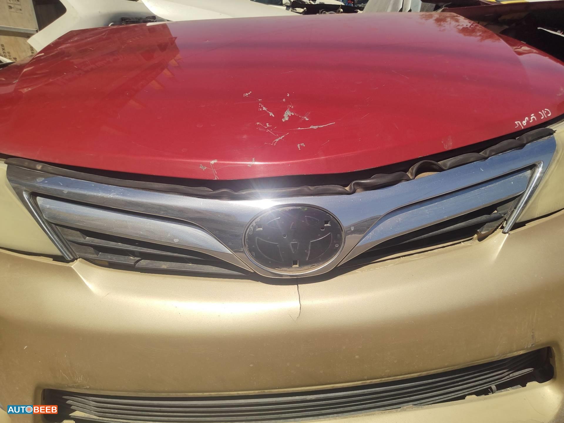 Body  Grilles Toyota Camry