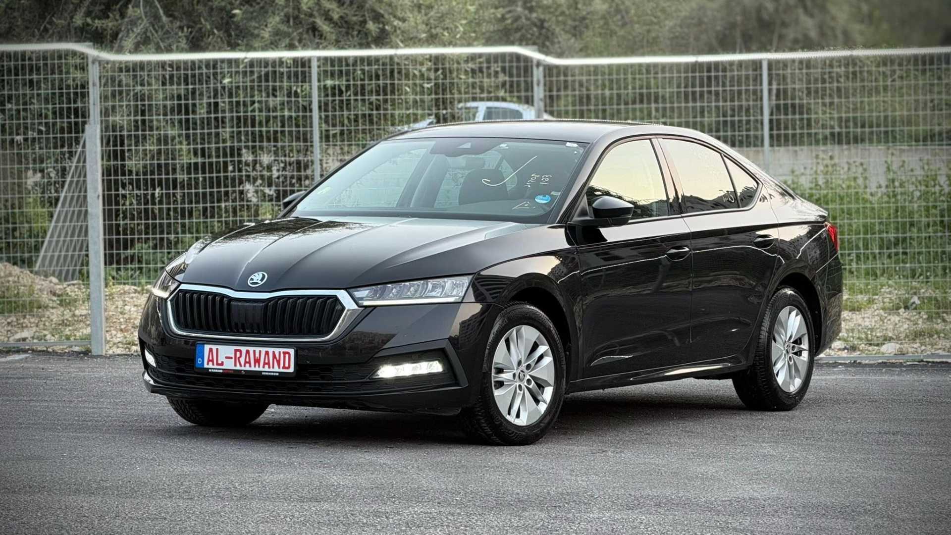 سكودا اوكتافيا 2023