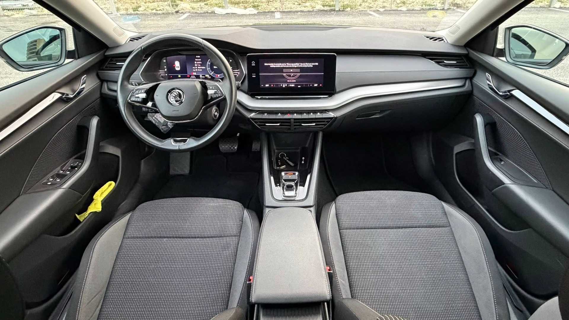 سكودا اوكتافيا 2023