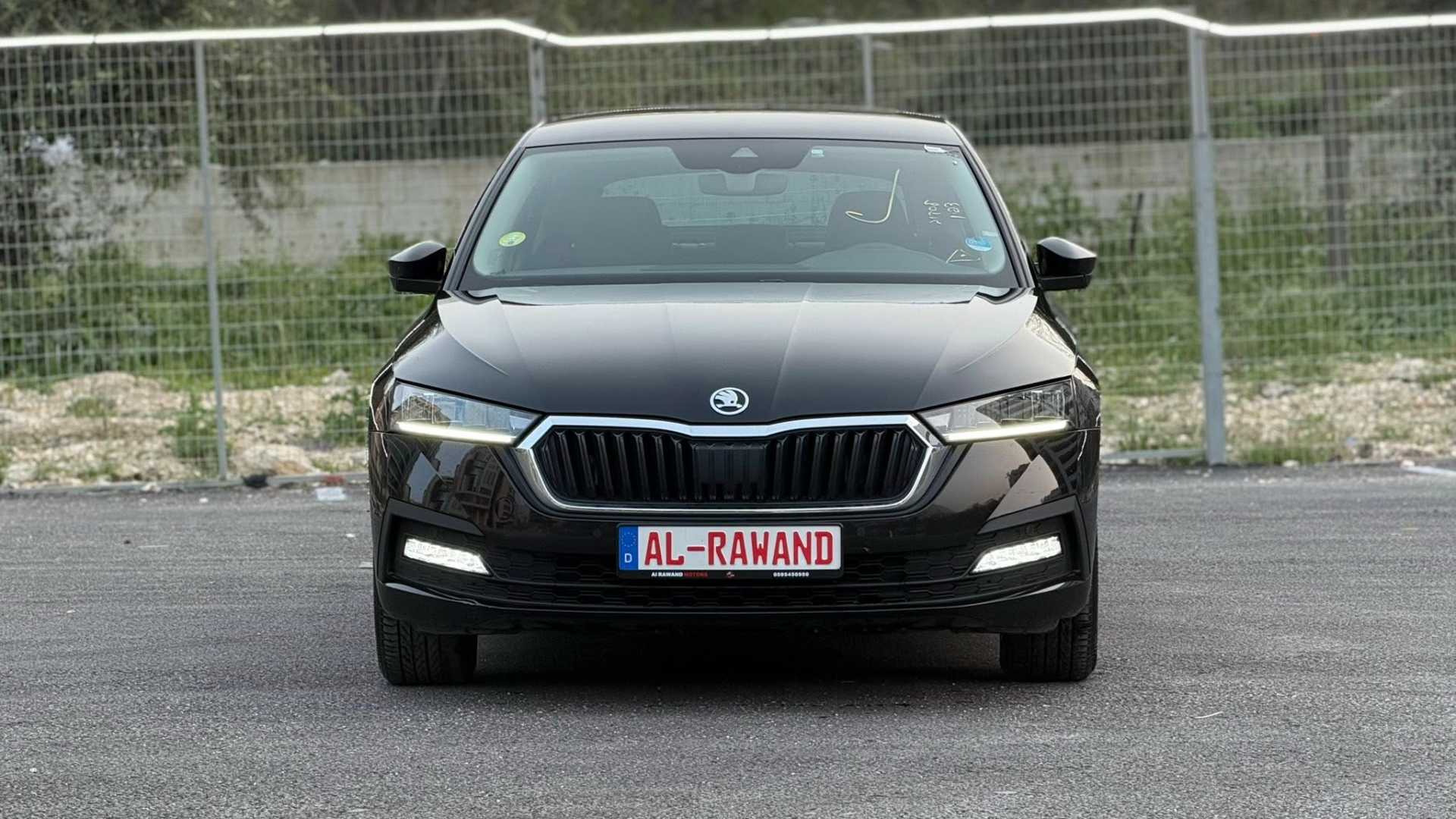 سكودا اوكتافيا 2023