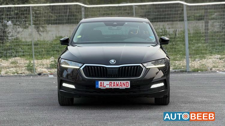 سكودا اوكتافيا 2023