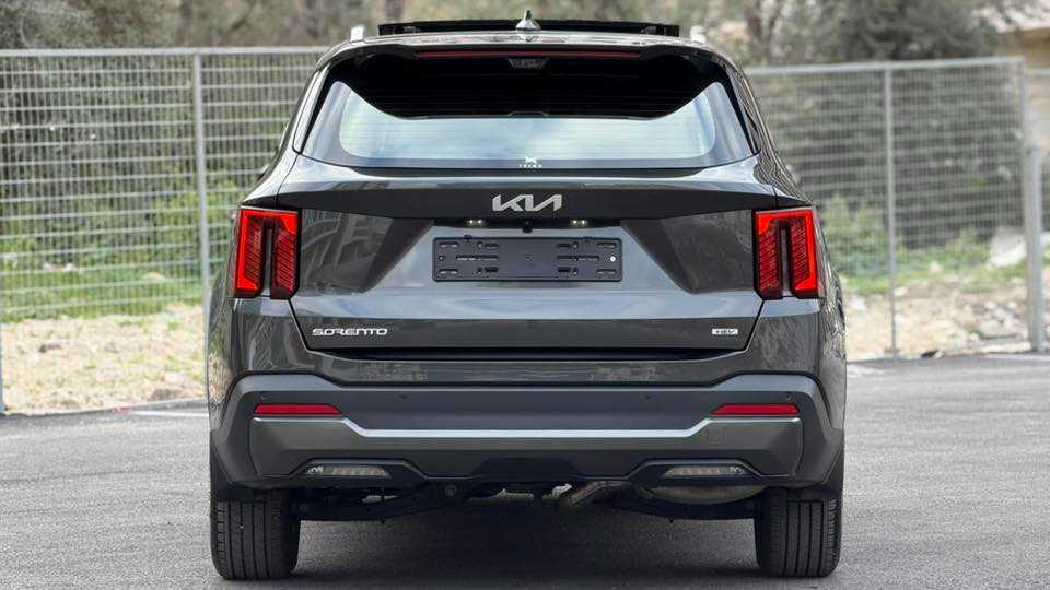 كيا سورينتو 2023