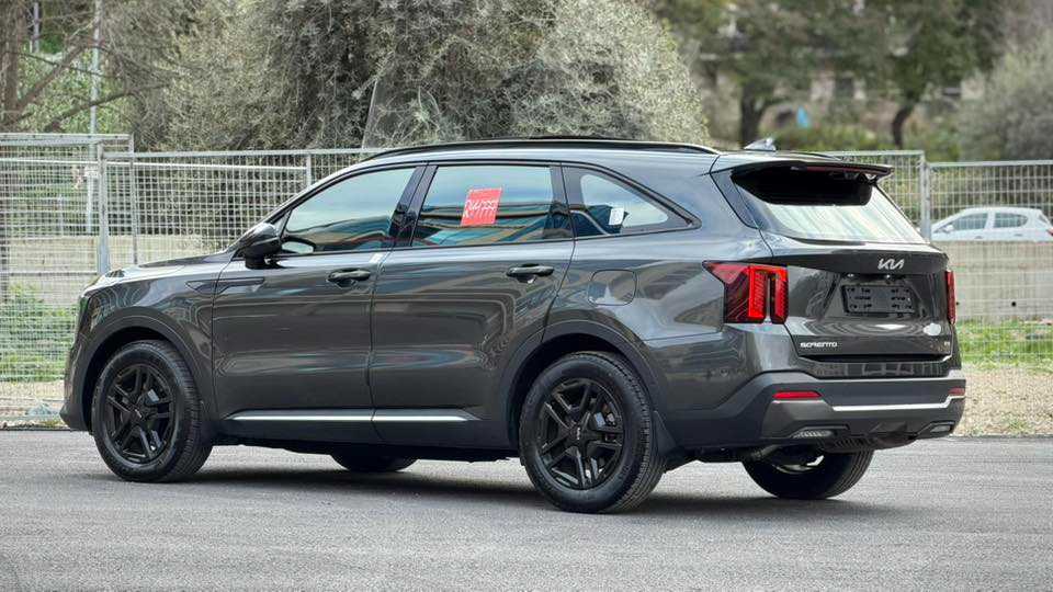 كيا سورينتو 2023